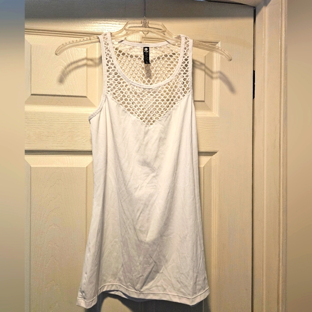 Workout top lightly used white